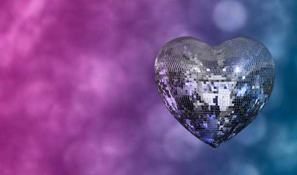 Heart Disco Ball you can find on Gecko